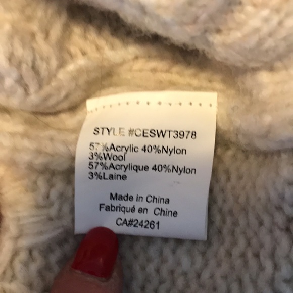 NWOT Cream sweater - Picture 3 of 4